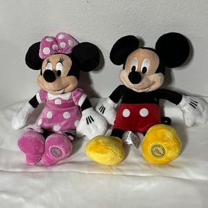 Mickey and Minnie Mouse Plush Original from the Disney Park Store!